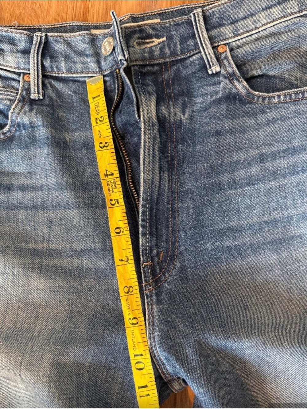 MOTHER Women's Straight Leg Jeans in Medium Blue Wash | Size 29 - Picture 12 of 14